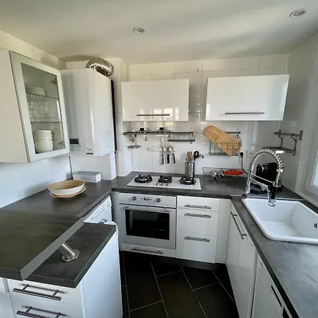 Apartment Vue Mer, Heol, 5eme Etage *