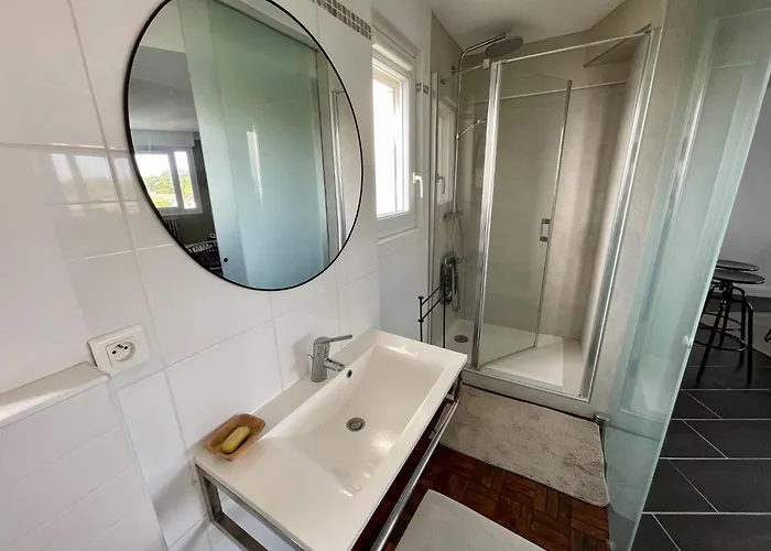 Vue Mer, Heol, 5eme Etage Apartment *