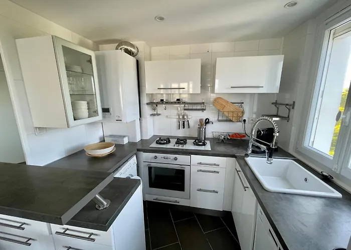 Apartment Vue Mer, Heol, 5eme Etage *